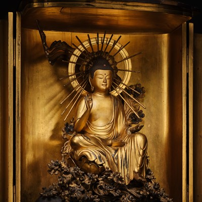 Lot 161 - A LARGE ZUSHI (PORTABLE BUDDHIST SHRINE) CONTAINING A FINE GILT-LACQUERED WOOD FIGURE OF AMIDA NYORAI, 18TH CENTURY