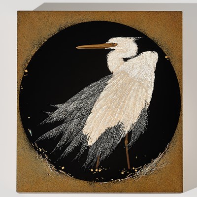 Lot 150 - A FINE EGGSHELL-INLAID LACQUER SUZURIBAKO (WRITING BOX) WITH AN EGRET AND MOON