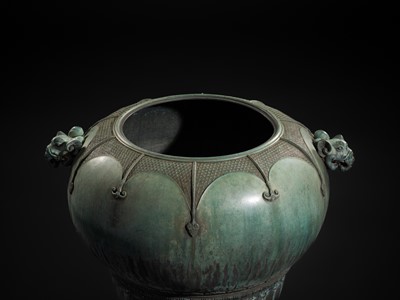 Lot 1 - A LARGE AND MASSIVE BRONZE TEMPLE WATER DISPENSER, MIZUBACHI