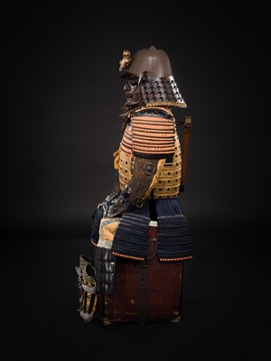 A NIMAI YOKOHAGI OKEGAWA DO GUSOKU (ARMOR) WITH A KOBOSHI KABUTO AND RESSEI MENPO