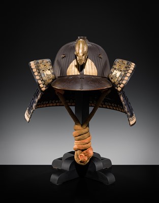 A LACQUERED RUSSET-IRON SUJIBACHI KABUTO WITH ‘DAIKOKU’S RAT’ MAEDATE