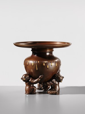 Lot 11 - A LARGE TWO-PART BRONZE USUBATA VASE WITH KARAKO BOYS