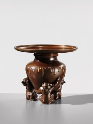 Lot 11 - A LARGE TWO-PART BRONZE USUBATA VASE WITH KARAKO BOYS