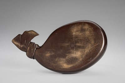 Lot 37 - OMORI MITSUMOTO: A LARGE BRONZE OKIMONO OF RATS ON HOTEI’S TREASURE BAG