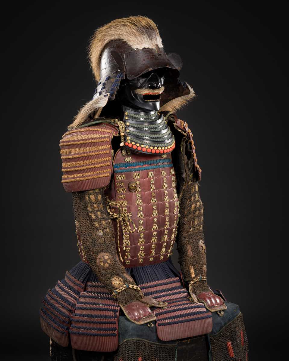 Lot 106 - A NUINOBE NIMAI DO GUSOKU (ARMOR) WITH AN IRON ZUNARI KABUTO AND RESSEI MENPO