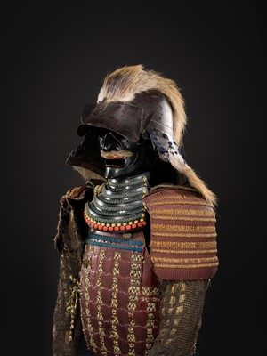 Lot 106 - A NUINOBE NIMAI DO GUSOKU (ARMOR) WITH AN IRON ZUNARI KABUTO AND RESSEI MENPO