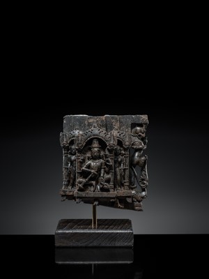 Lot 615 - A BLACK STONE ARCH SHRINE OF VISHNU AND CONSORTS, RAJASTHAN, 12TH-13TH CENTURY