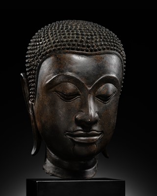 Lot 647 - A BRONZE HEAD OF A MONK, AYUTTHAYA PERIOD, LATE 17TH CENTURY