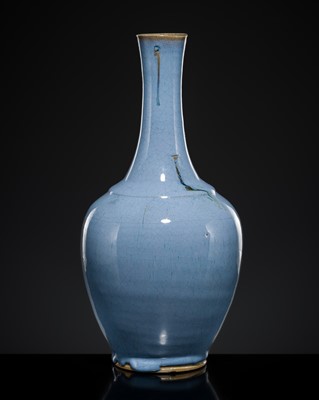 Lot 541 - A JUN-TYPE LAVENDER BLUE GLAZED BOTTLE VASE, QING DYNASTY