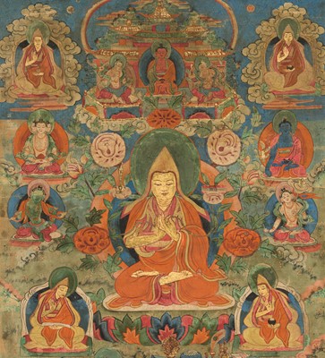A THANGKA OF TSONGKHAPA, GYALTSABJE AND KHEDRUBJE, CENTRAL TIBET, 18TH-19TH CENTURY