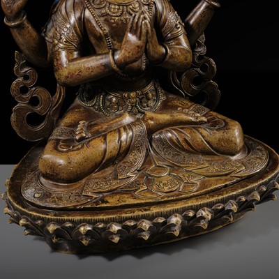 Lot 19 - A COPPER ALLOY FIGURE OF SHADAKSHARI LOKESHVARA, TIBETAN-CHINESE, 15TH CENTURY