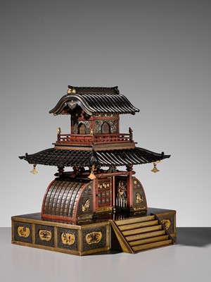 Lot 38 - JOMI EISUKE II: AN IMPRESSIVE MIXED-METAL PAGODA FORM KORO (INCENSE BURNER)