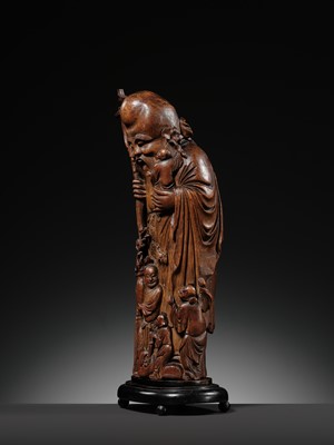 A LARGE BAMBOO FIGURE OF SHOULAO, QING DYNASTY