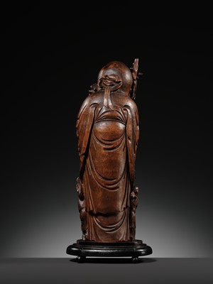 A LARGE BAMBOO FIGURE OF SHOULAO, QING DYNASTY