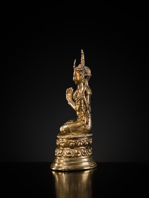 Lot 14 - A PALA-REVIVAL GILT-BRONZE FIGURE OF AVALOKITESHVARA, 18TH CENTURY
