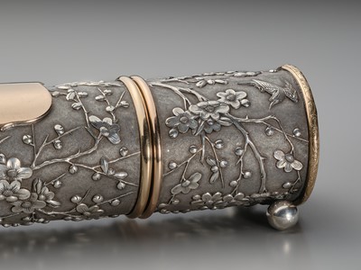 Lot 103 - AN EXPORT SILVER ‘BIRDS AND PRUNUS BLOSSOM’ CIRCULAR BOX AND COVER, CUM SHING, CANTON, CIRCA 1880