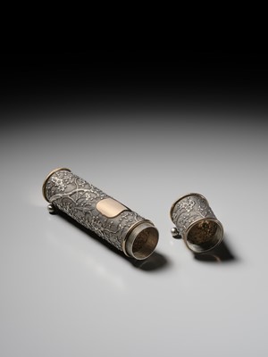 Lot 103 - AN EXPORT SILVER ‘BIRDS AND PRUNUS BLOSSOM’ CIRCULAR BOX AND COVER, CUM SHING, CANTON, CIRCA 1880