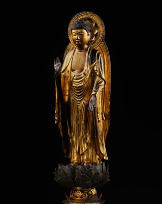 A GILT-LACQUERED WOOD FIGURE OF AMIDA NYORAI, KAMAKURA PERIOD, WITH C14 TEST CONFIRMING THE DATING