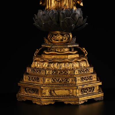 A GILT-LACQUERED WOOD FIGURE OF AMIDA NYORAI, KAMAKURA PERIOD, WITH C14 TEST CONFIRMING THE DATING