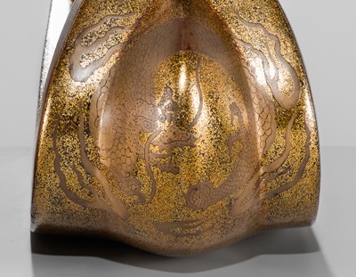 Lot 132 - A PAIR OF GOLD-LACQUERED STIRRUPS (ABUMI) WITH SHIMAZU CLAN MON