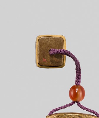 Lot 39 - KAJIKAWA BUNRYUSAI: AN EXQUISITE AND RARE MINIATURE TWO-CASE LACQUER INRO WITH A HO-O (PHOENIX)