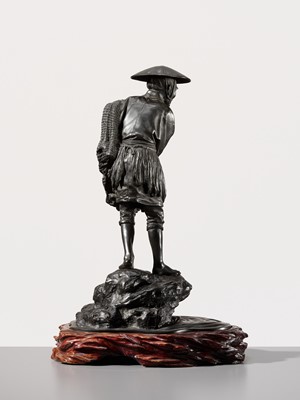 Lot 34 - YOSHITANI: A LARGE TOKYO SCHOOL BRONZE OKIMONO OF A FISHERMAN