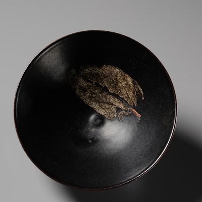 Lot 220 - A SUPERB JIZHOU BLACK-GLAZED ‘LEAF’ BOWL, PROBABLY SOUTHERN SONG