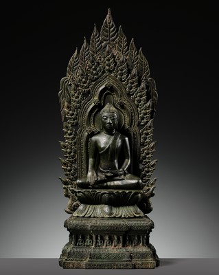 Lot 467 - A BRONZE SHRINE OF BUDDHA, THAILAND, LOPBURI STYLE