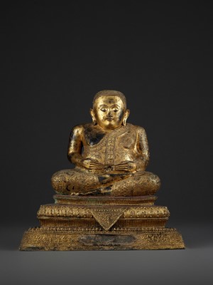 Lot 727 - A LARGE GILT BRONZE STATUE OF MAHAKATYAYANA, RATTANAKOSIN KINGDOM