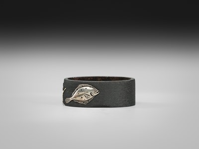 Lot 593 - SUZUKI HIROTSUGU: A SUPERB ISHIGURO SCHOOL ‘AQUATIC LIFE’ MITOKOROMONO SET (KOZUKA, FUCHI, AND KASHIRA)