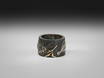 Lot 593 - SUZUKI HIROTSUGU: A SUPERB ISHIGURO SCHOOL ‘AQUATIC LIFE’ MITOKOROMONO SET (KOZUKA, FUCHI, AND KASHIRA)