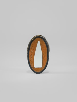 Lot 593 - SUZUKI HIROTSUGU: A SUPERB ISHIGURO SCHOOL ‘AQUATIC LIFE’ MITOKOROMONO SET (KOZUKA, FUCHI, AND KASHIRA)