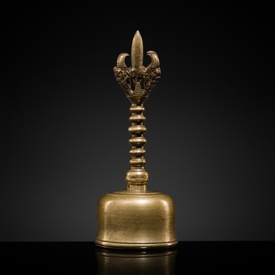 Lot 483 - A BRONZE GHANTA, INDONESIA, 19TH-20TH CENTURY OR EVEN EARLIER