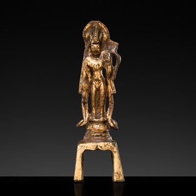 Lot 123 - A SMALL GILT-BRONZE FIGURE OF A BODHISATTVA, TANG DYNASTY