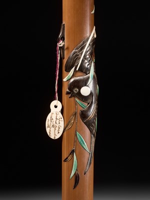 Lot 72 - HASEGAWA IKKO: A SUPERB AND LARGE INLAID BAMBOO KISERUZUTSU (PIPE CASE) DEPICTING A SPARROW AND FOLIAGE