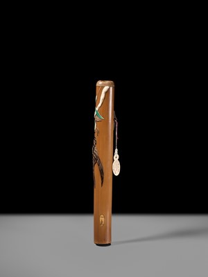 Lot 72 - HASEGAWA IKKO: A SUPERB AND LARGE INLAID BAMBOO KISERUZUTSU (PIPE CASE) DEPICTING A SPARROW AND FOLIAGE