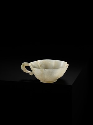 Lot 175 - A SMALL MUGHAL JADE WINE CUP, 17TH-18TH CENTURY