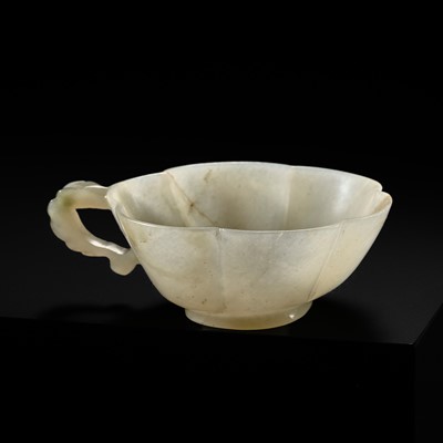 Lot 175 - A SMALL MUGHAL JADE WINE CUP, 17TH-18TH CENTURY