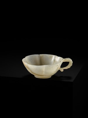 Lot 175 - A SMALL MUGHAL JADE WINE CUP, 17TH-18TH CENTURY