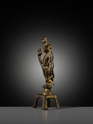 Lot 52 - A GILT-BRONZE FIGURE OF WILLOW GUANYIN, TANG DYNASTY