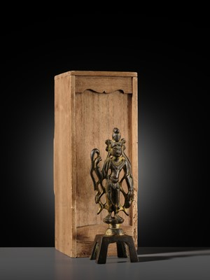 Lot 52 - A GILT-BRONZE FIGURE OF WILLOW GUANYIN, TANG DYNASTY