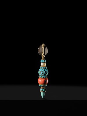 A GOLD, PEARL, TURQUOISE, AND CORAL OFFICIAL'S EARRING, SOCHI, 19TH CENTURY