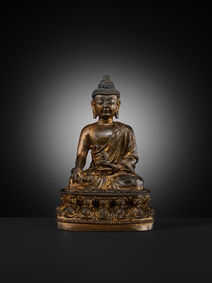 Lot 60 - A GILT-LACQUERED BRONZE FIGURE OF THE MEDICINE BUDDHA, BHAISHAJYAGURU, MING DYNASTY