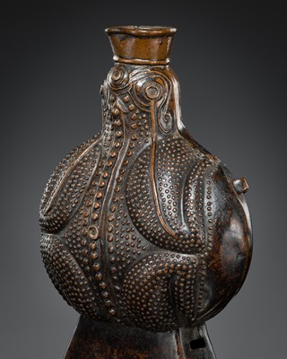 Lot 294 - A ‘FROG’ COPPER ALLOY FLASK, TIBET, 18TH-19TH CENTURY