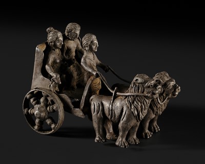 Lot 314 - A SUMERIAN STYLE SILVER FIGURE OF A LION-DRAWN CHARIOT