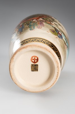 Lot 206 - JUNZAN: A PAIR OF SATSUMA EARTHENWARE VASES WITH COURT LADIES