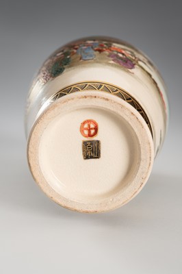 Lot 206 - JUNZAN: A PAIR OF SATSUMA EARTHENWARE VASES WITH COURT LADIES