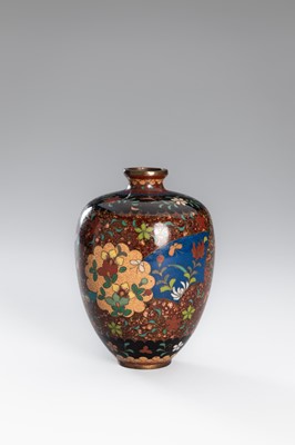 Lot 1549 - A FINE PAIR OF CLOISONNÉ VASES WITH FLOWERS