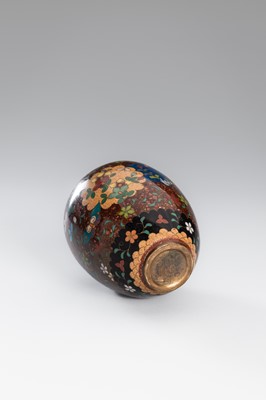 Lot 1549 - A FINE PAIR OF CLOISONNÉ VASES WITH FLOWERS