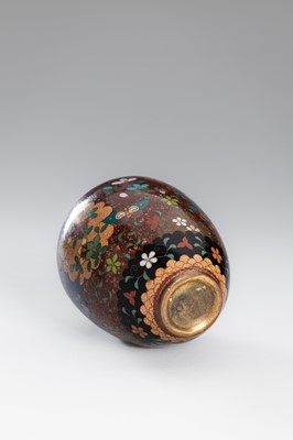 Lot 1549 - A FINE PAIR OF CLOISONNÉ VASES WITH FLOWERS